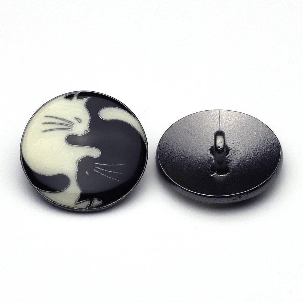 Enamel Button Black & White