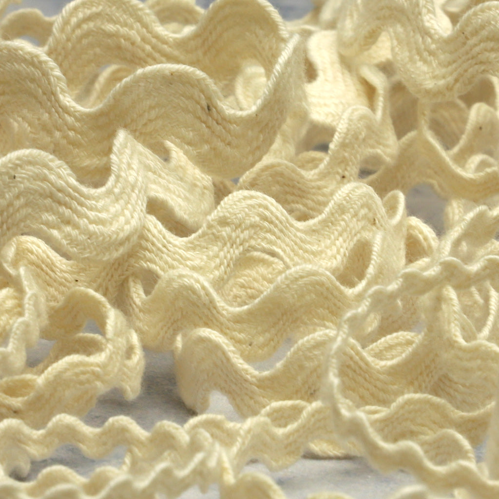 Organic Cotton Zig-Zag Tape #00 Ecru