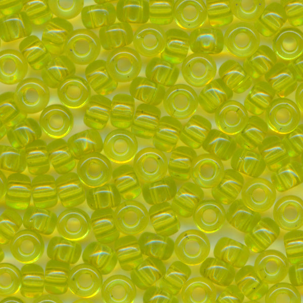 MIYUKI Round Rocaille Seed Beads #143 Peridot (Transparent)